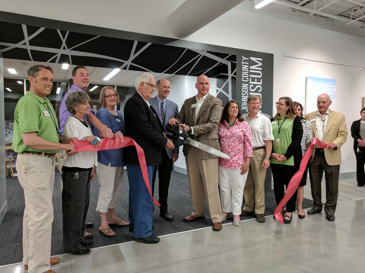 Thrilled to join with our friends at <a href="/opchamber/">Overland Park Chamber</a> at their ribbon cutting to celebrate our opening this afternoon!