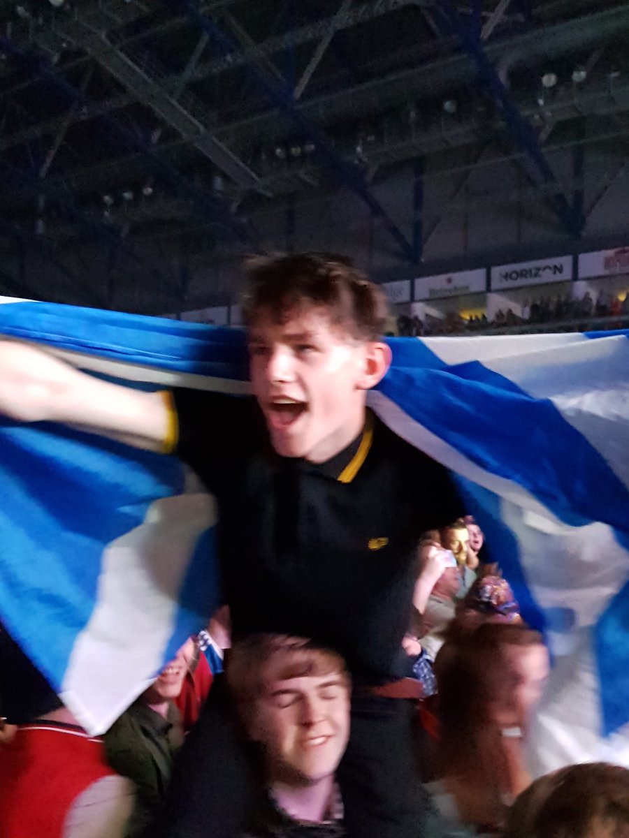 malkyx97's tweet photo. @SSEBelfastArena security took our flag any chance we can have it back? #RipFlag https://t.co/ZH1YJKItyr