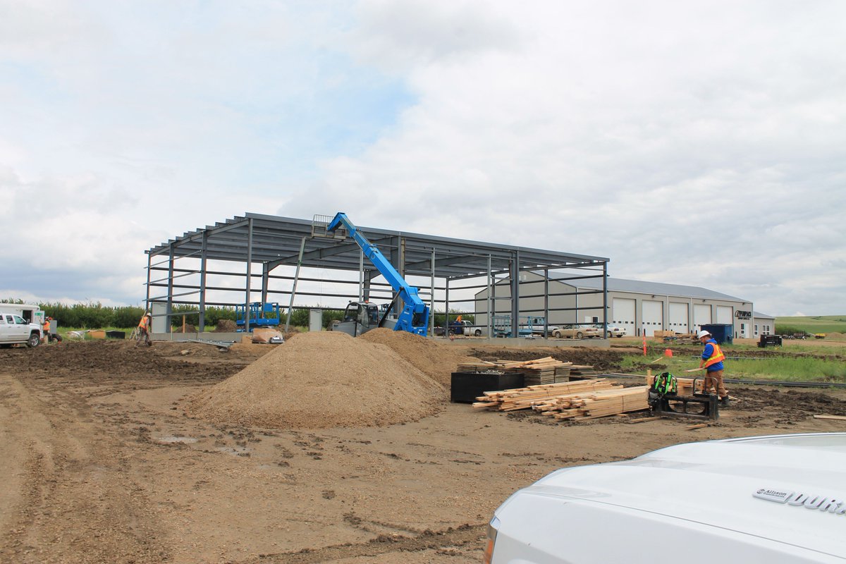 SilverlineSC's tweet photo. Lots happening at Monro Industrial Park in @City_SC. New build for CKC Holdings beside Crutch's Plumbing and @BLckBrgBrew. https://t.co/2FGfAgzQQQ