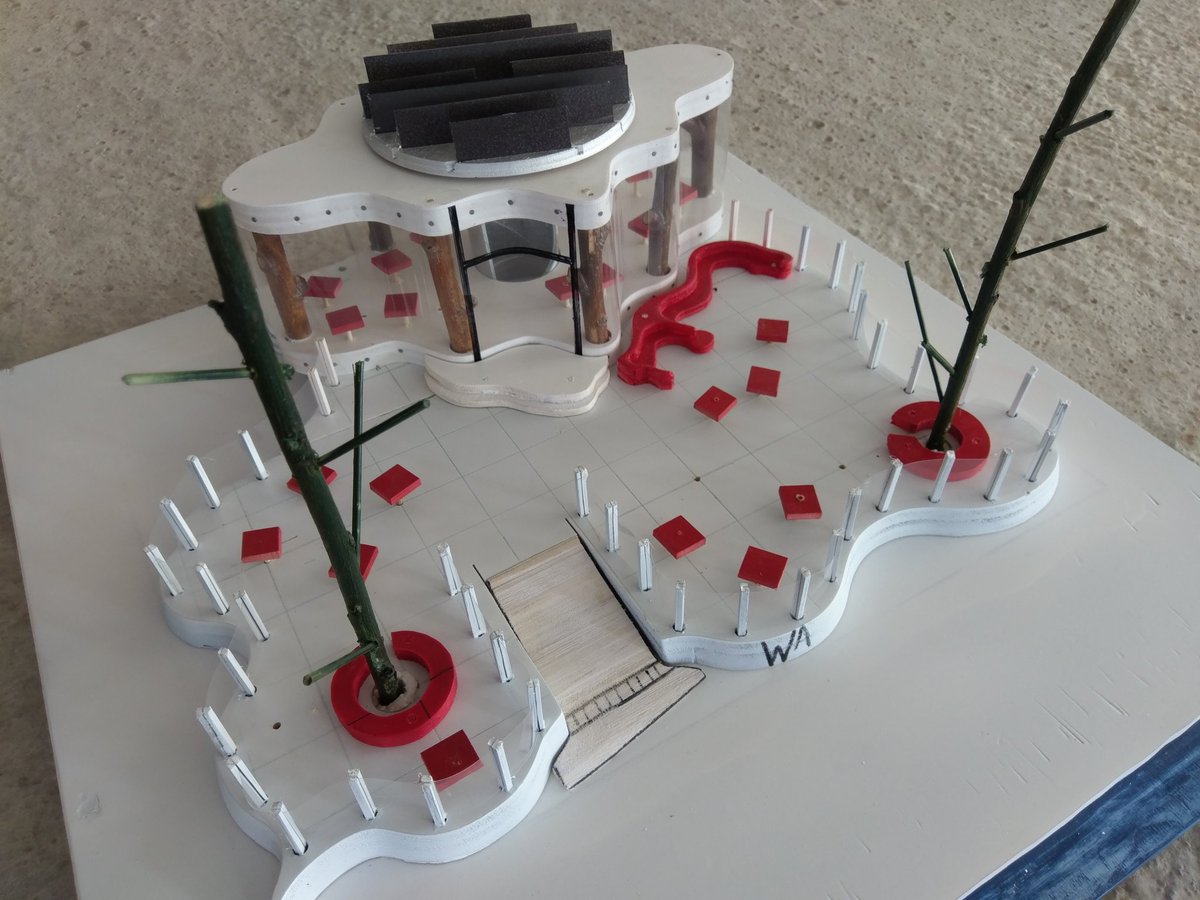 WALHALLAb_NL's tweet photo. We moesten vandaag op de foto voor de krant. Met onze maquettes voor design horecalokatie. Dat was lachen. Van de 4 is dit #DeDruppel.. https://t.co/FTdjxTDD7X