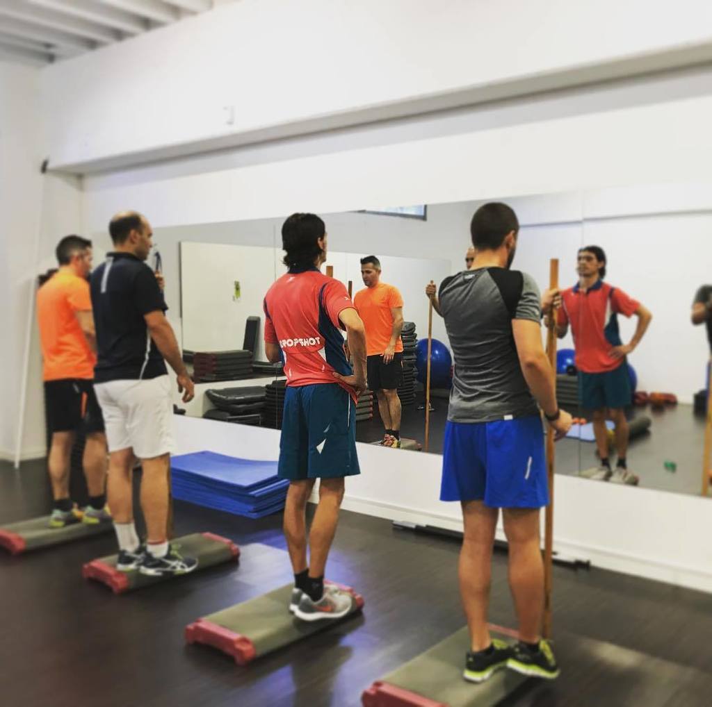 Entrenar en grupo reducido puede ser una gran idea. Especialmente cuando tenemos objetivos similares. Ejercicio pe… ift.tt/2sbOzcd