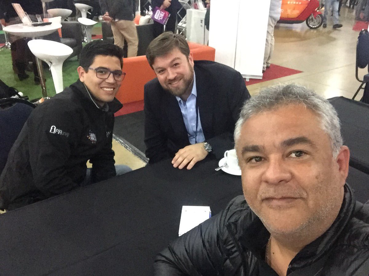 Un emprendedor con trayectoria, <a href="/creoenchile/">Creo en Chile</a> nos generó oportunidades para contactar a Oscar Solar <a href="/CoffeeGo_/">Coffee Go</a> apoyando a <a href="/TarapacaLabs/">Tarapacá Labs</a>