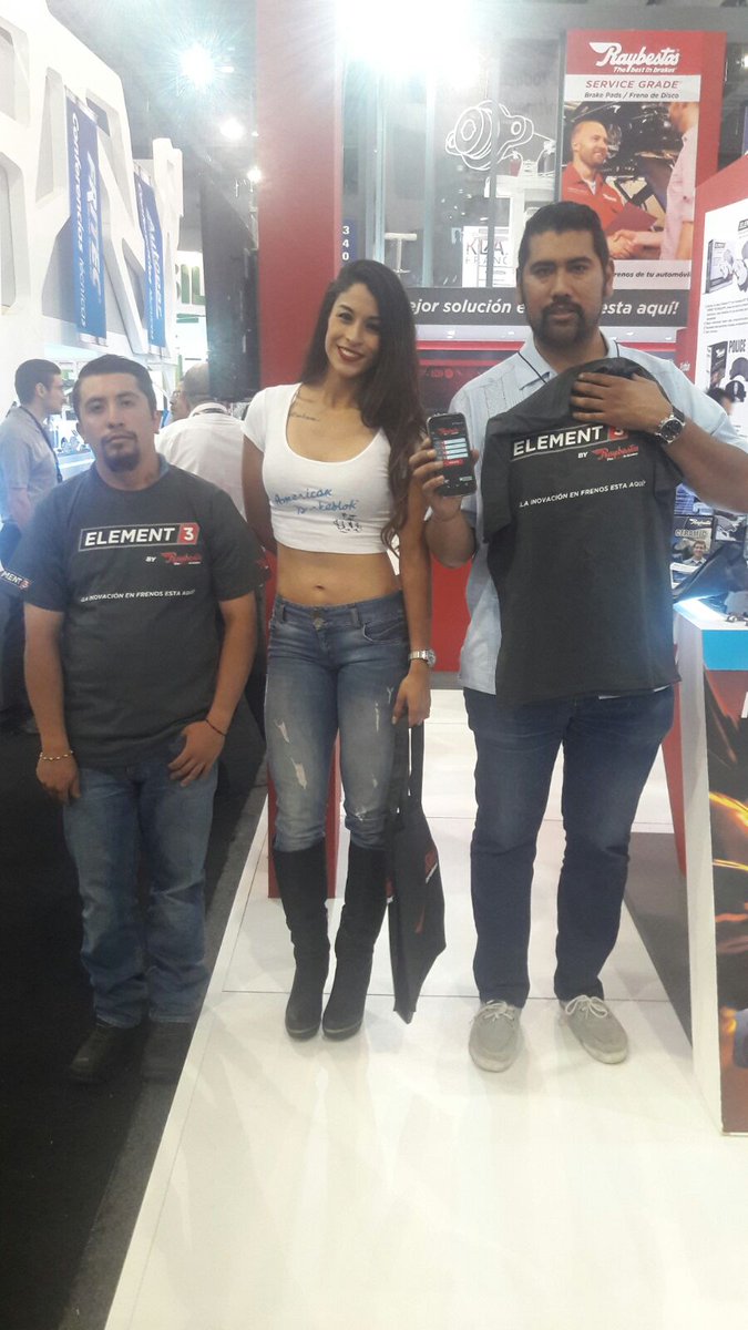 RaybestosMex's tweet photo. Vengan a #Automchanika #INA2017 y disfruta de esto https://t.co/y1EhJgdNs3