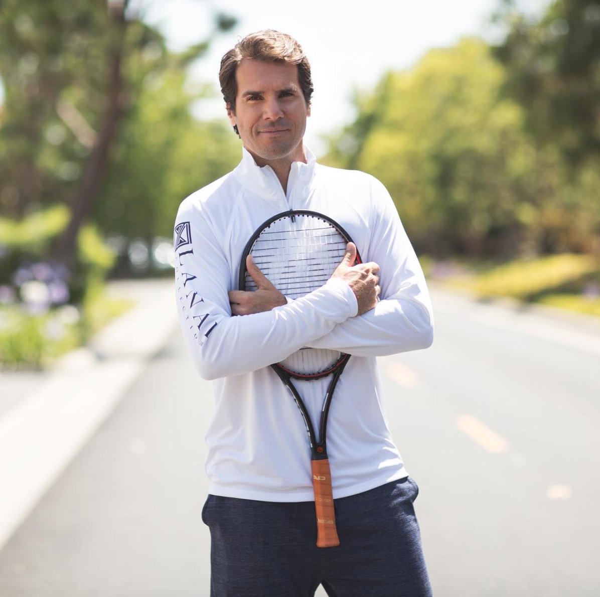 LanaiCollection's tweet photo. Our favorite #TommHaas wins in three sets against @RogerFederer at the #StuggartOpen 🎾 Amazing!! #MercedesCup https://t.co/A3i6gQOF3W