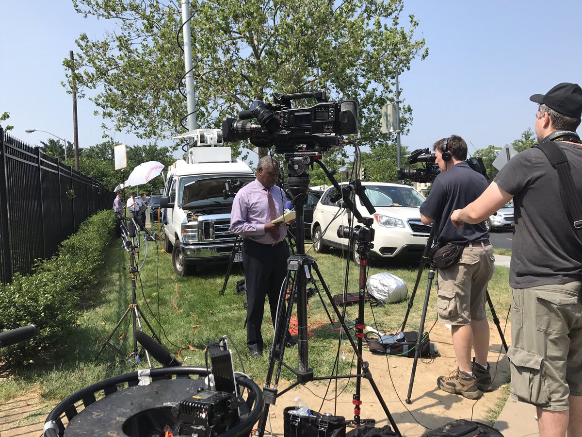 brownsug_ar's tweet photo. #C-SPAN MedStar Washington Hospital Center waiting on a statement on  the condition Majority Whip Scalise https://t.co/41GZmam54V
