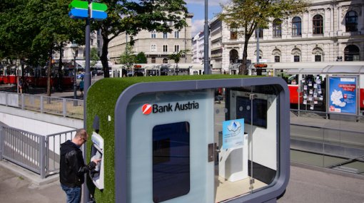 akhaelss's tweet photo. Einfacher bezahlen am 34. Donauinselfest mit UniCredit Bank Austria und card complete https://t.co/cr75imO0bV #BankAustria #cardcomplete https://t.co/6w3FYsIEkI