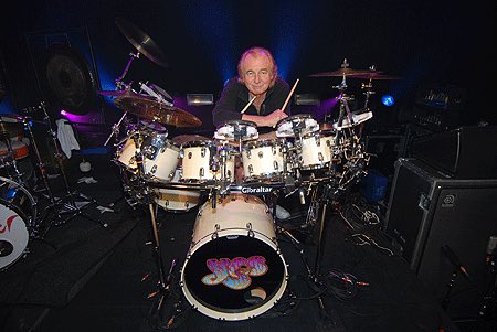 A very happy birthday to R&R HOFer, the great Alan White!!! 