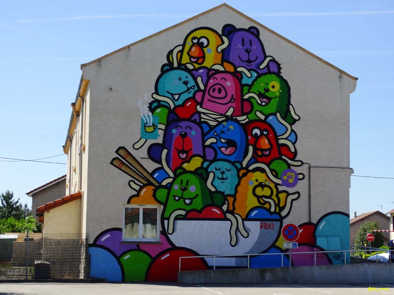 Art_mural's tweet photo. #RocheLaMolière #Loire #streetart peinture fraîche lors festival #SAFIR2017 par #PecStef + ici : https://t.co/jFzFa0e4Zj https://t.co/YMShdFjccO