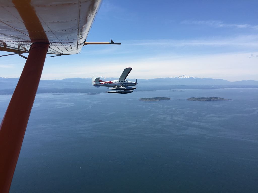 nwseaplanes's tweet photo. Take a seaplane into #RocheHarbor and go on a kayak tour - now that sounds like a plan. #weekendplans https://t.co/Odnx8GZd2G https://t.co/RDzXA0eU9u