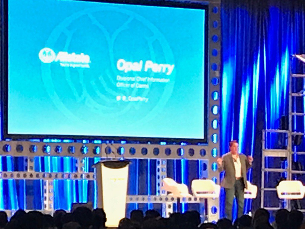 iTanuja's tweet photo. So proud and happy to listen to @_OpalPerry do the keynote at Cloud Foundry Summit 2017! Way to go Opal!! https://t.co/XGWIG38tBe