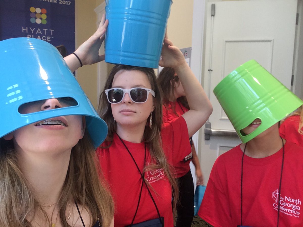 Clarathelyon's tweet photo. offering bucket hats!! #ngac17 https://t.co/erX6zmwNaO