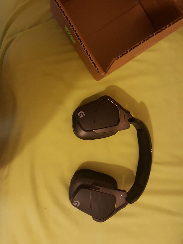 shonportugez's tweet photo. Some will say those are bad, but for my they are the best for the price #newheadphones #new #logitech #logitechg633 https://t.co/eg4d75WOgS