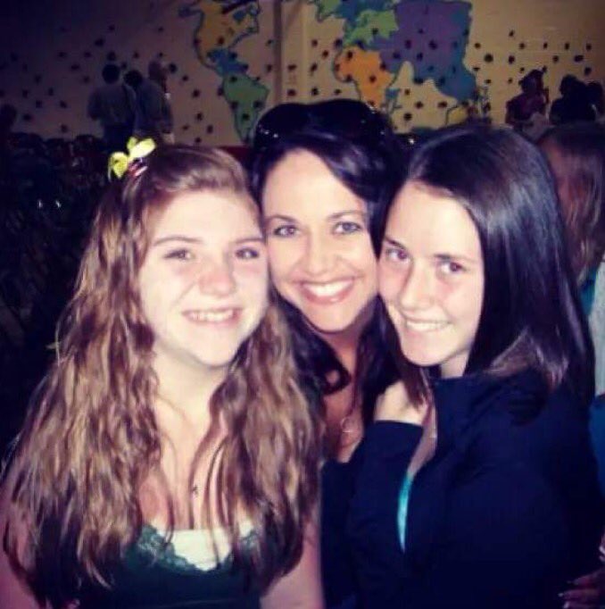AutumnAbriellee's tweet photo. holy shit does time fly by😱 https://t.co/AJu3y1jXRV