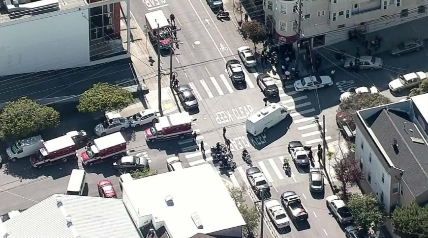 EcuavisaInforma's tweet photo. Reportan tiroteo en una oficina postal de San Francisco https://t.co/1Yh4Q2N8Ev https://t.co/Xrqf6BoqGj