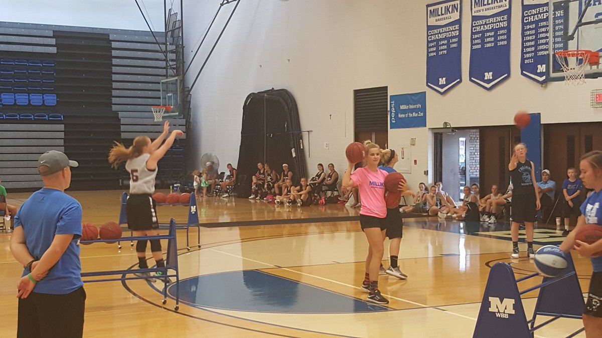 WarriorAthDir's tweet photo. 3pt Contest between games @MillikinWBB #TeamFirstMeSecond #LadyWarriors https://t.co/V3PMGoroou