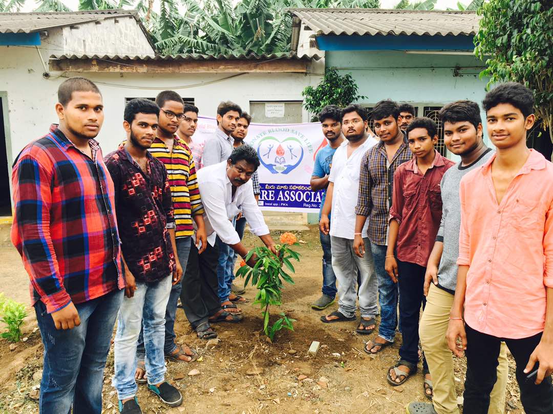 TeamPWA's tweet photo. గ్రామ పెద్దలకు ప్రతి ఒక్కరకి మా ధన్యవాదాలు
#PWATeam https://t.co/KBdnxN4neS