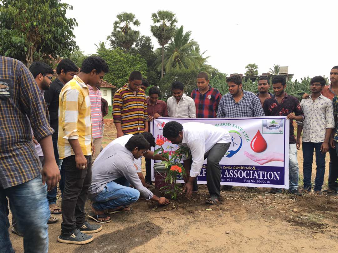 TeamPWA's tweet photo. గ్రామ పెద్దలకు ప్రతి ఒక్కరకి మా ధన్యవాదాలు
#PWATeam https://t.co/KBdnxN4neS