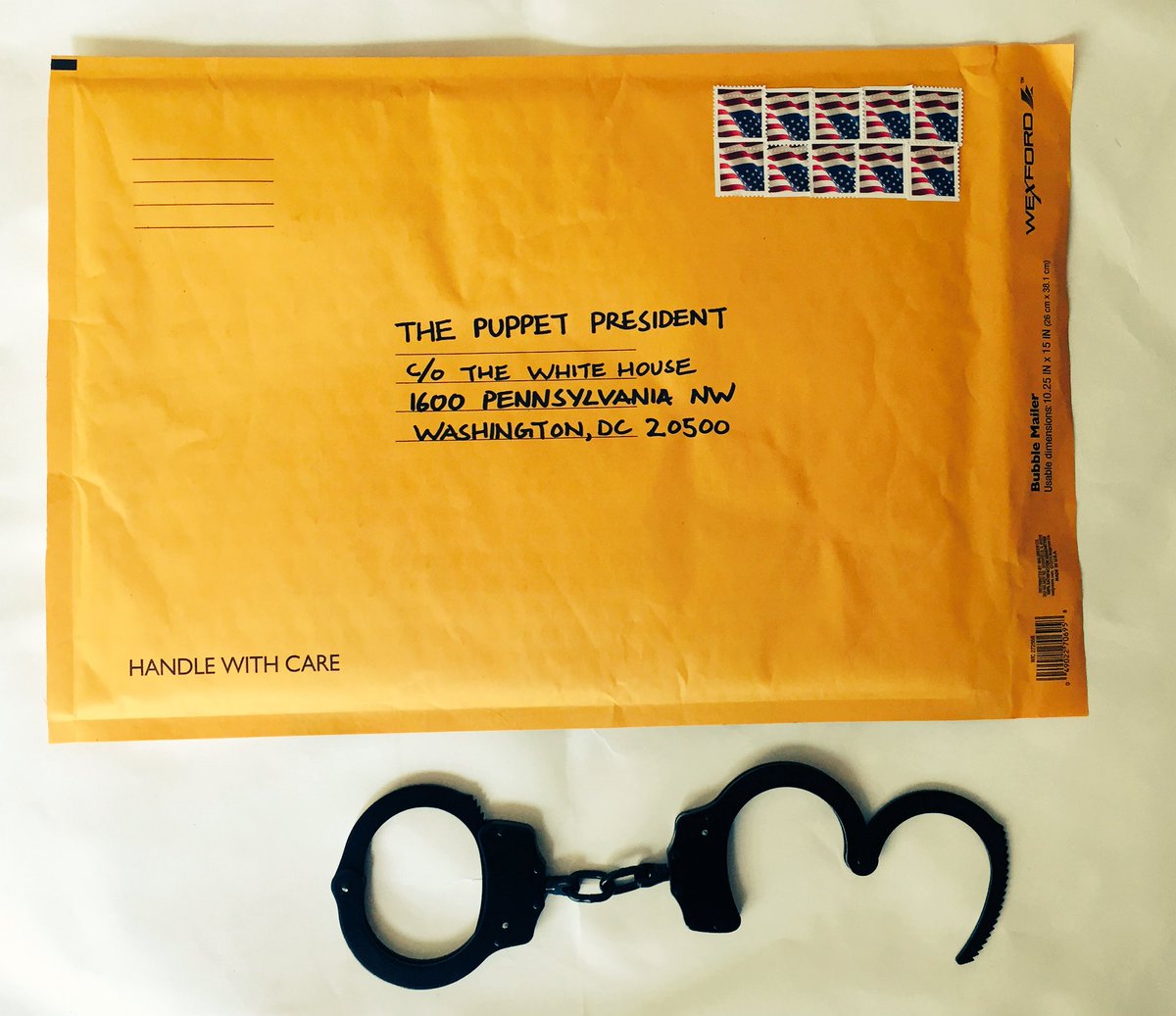 100DaysAction's tweet photo. Sending a pair of handcuffs to @realDonaldTrump on his #sadbirthday
@bring_him_down https://t.co/PlF4GAUDe2