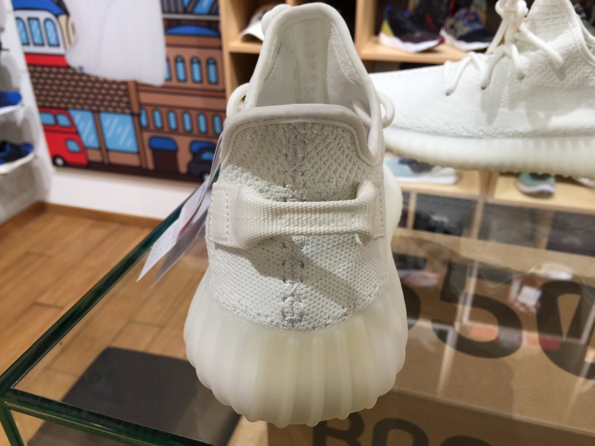 Paperboybh's tweet photo. @YeezyLegitCheq  https://t.co/RbeYSQhfKS