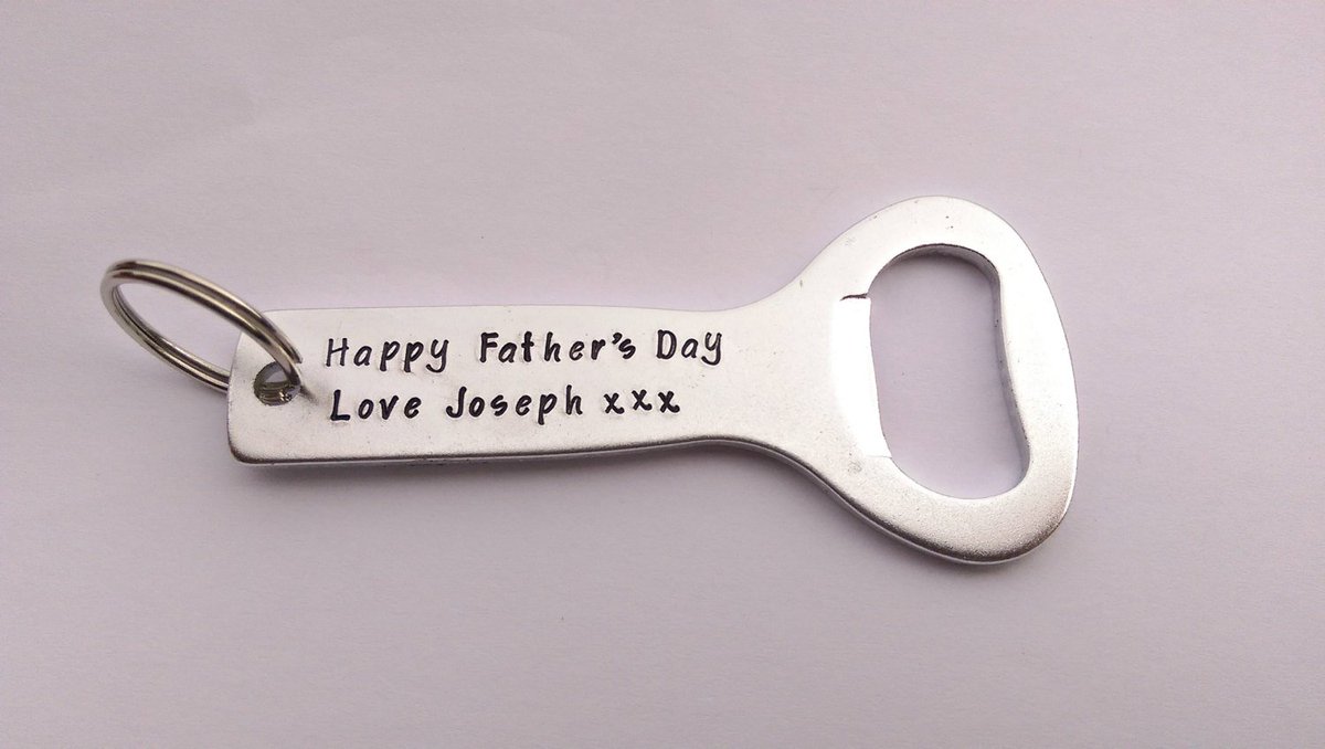 ems_jewellery's tweet photo. Personalised bottle opener keyring - personalised fathers day gift - pe… https://t.co/w4Rr4pOizh #Etsy #DaddyPresent https://t.co/CYlKE1Hn6g