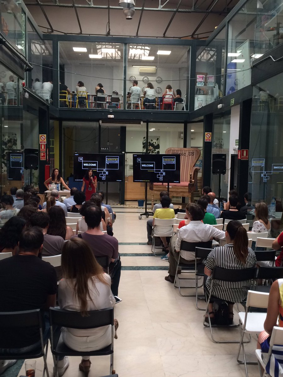 Editeducation's tweet photo. .@MariaRenilla abre el #industrysessions #ux y desarrollo #web con una introducción sobre calidad, producto y experiencia de usuario. https://t.co/fr6zlhxR6p