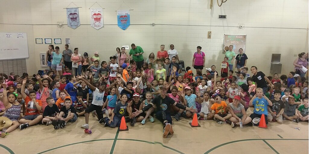 mrscostaCMES's tweet photo. FIELD DAY today on Pothier-Citizens Campus!!! K Rob anti-bullying bike stunt show. AWESOME!! @wednovans @mam2058 https://t.co/QOJifj5pPP