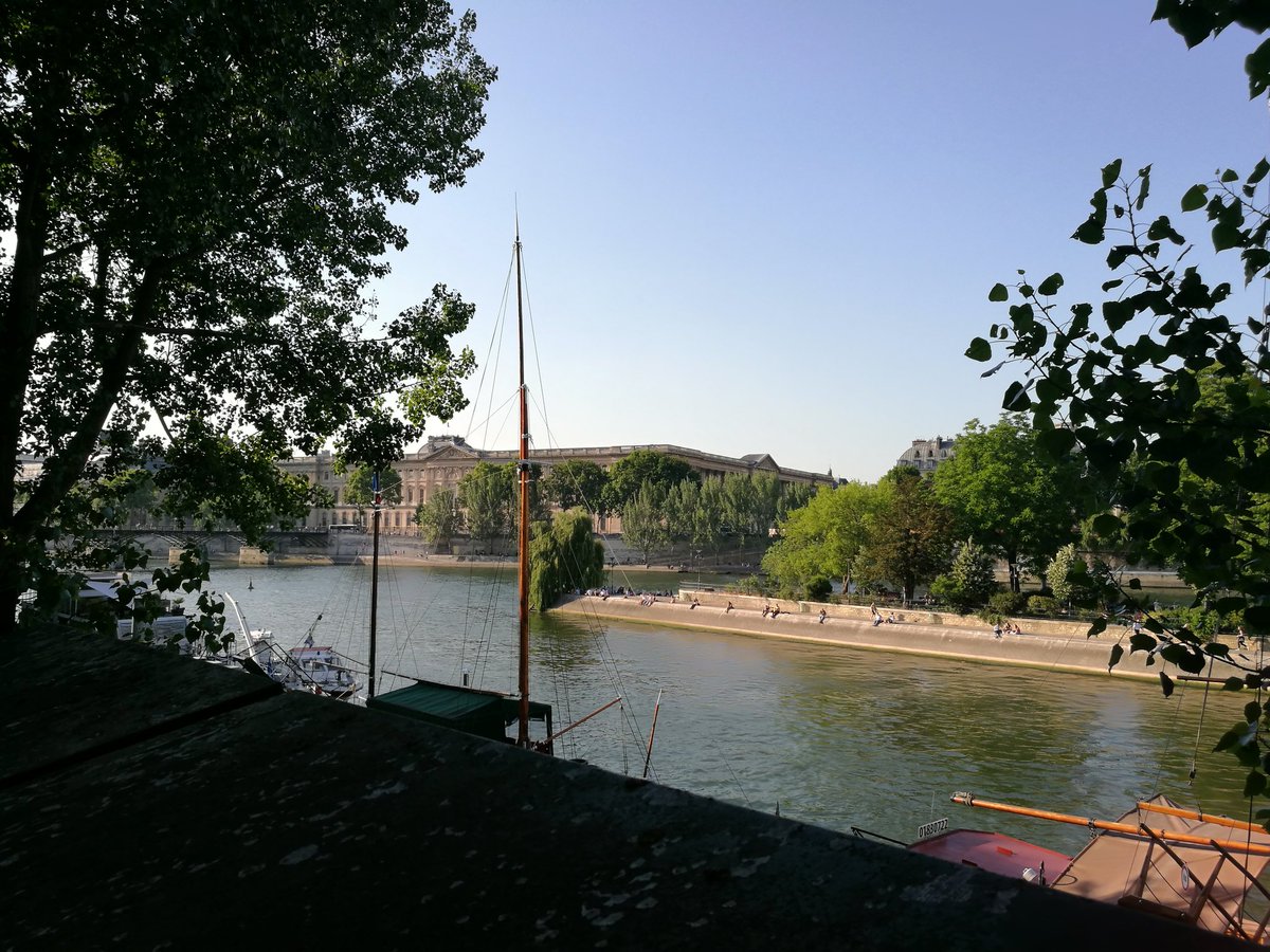 Daniel Bates tweet media