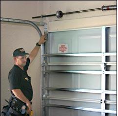 Have your garage doors inspected annually by a trained service technician. ow.ly/DbNa309iqW0 #GarageDoorSafetyMonth