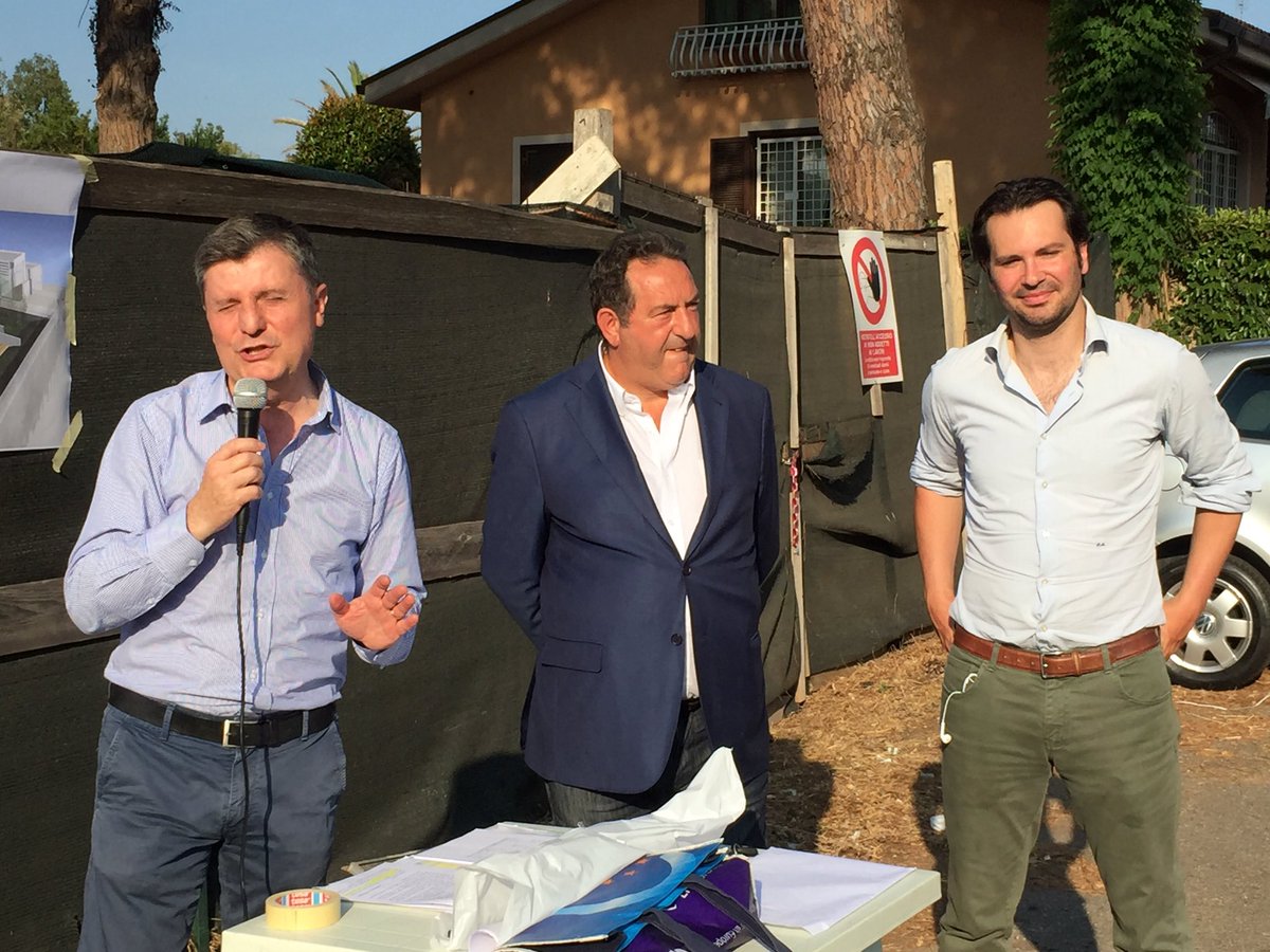 MassaroPiet's tweet photo. A #CasteldiLeva per chiedere all'amministrazione del m5s che vengano fatti in tempi rapidi scuola materna e centro polifunzionale. https://t.co/zOsQVToC3X