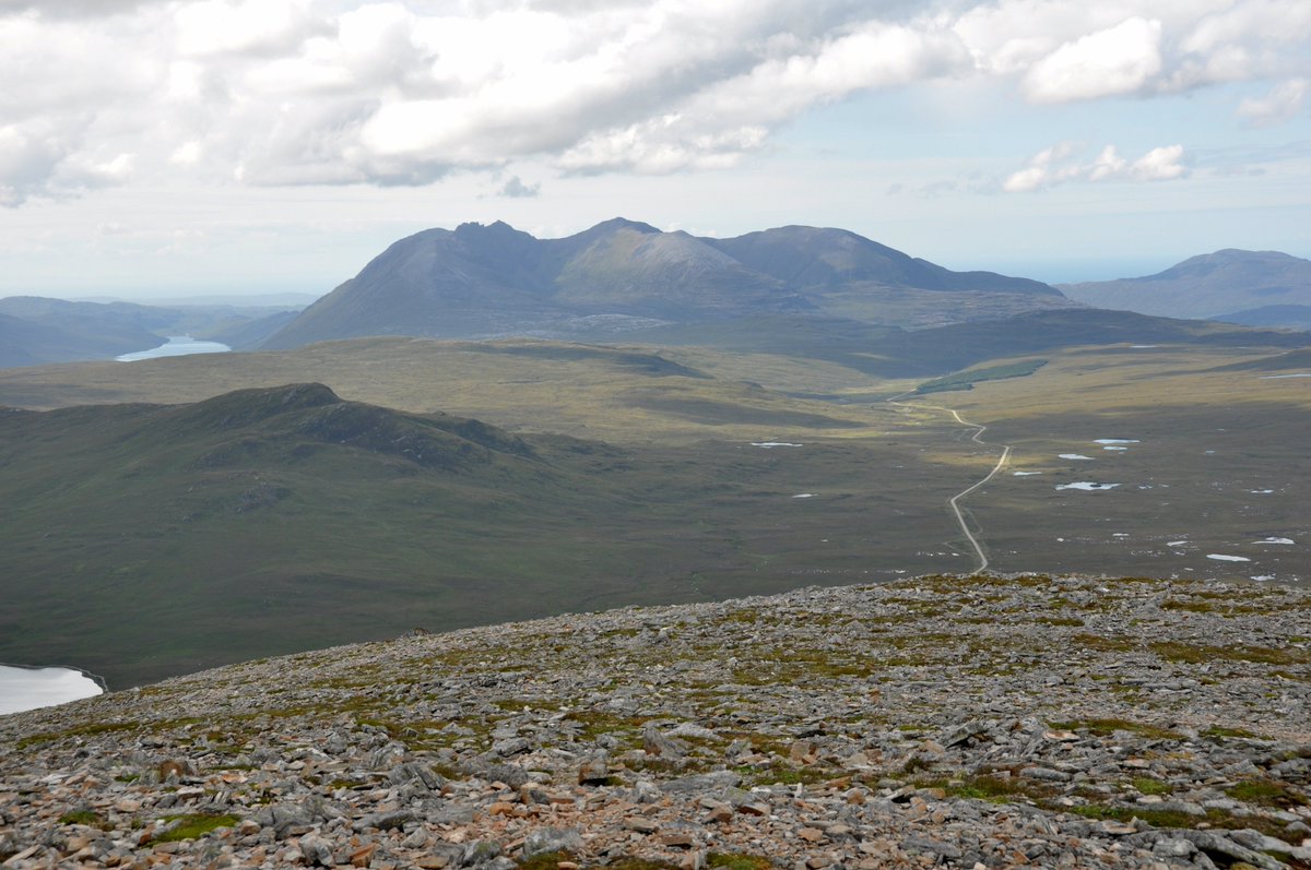 ScotOutdoor's tweet photo. Last day in the far north and thankfully a much drier one.  Plenty bagged in last two weeks but sadly back to work next week. #munrobagging https://t.co/gzTWYMsmlX