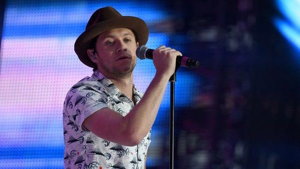 SourceHoran's tweet image. spectacle de Niall Horan à Capital Summertime Bal 2017 au stade de Wembley à Londres 10.06.2017