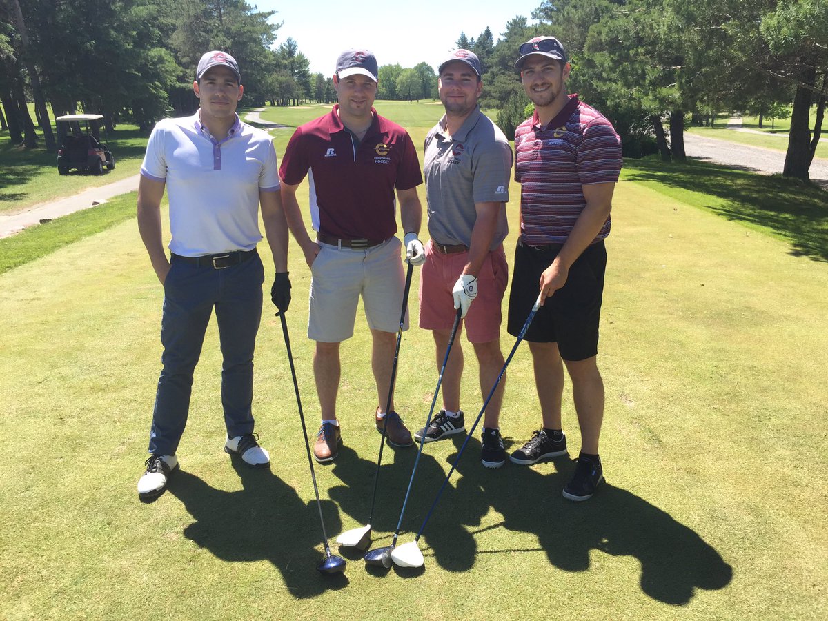 The_Stingers's tweet photo. 🐝MHKY taking in the ☀️ at the Maroon &amp; Gold Golf Classic 🏌 #STINGERSUNITED https://t.co/iFbK647Uob