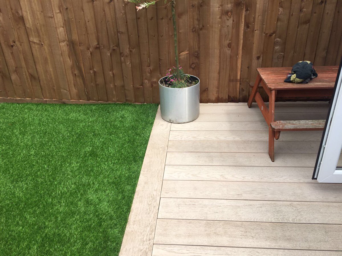 Another superb job finished last week! 

•Millboard Composite Decking •Artificial Lawn 
•Feather Edge Fence 

bkgardenworx.com