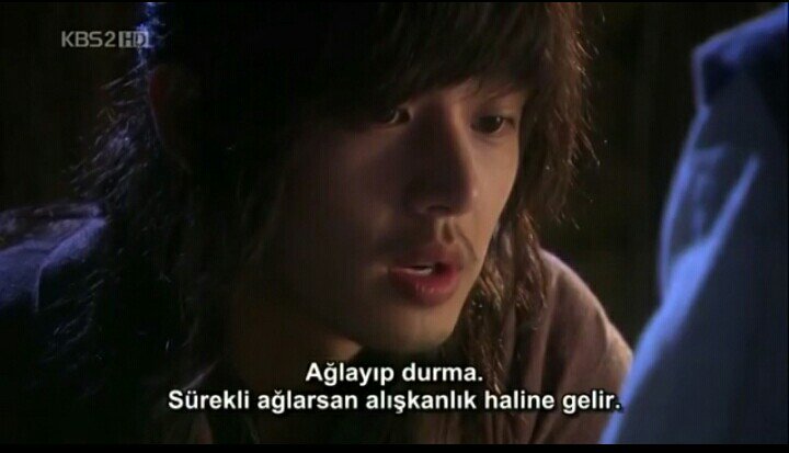 onceinabluesky_'s tweet photo. "Ağlayıp durma. Sürekli ağlarsan alışkanlık haline gelir."
Ne severdim be şimdi izlesem öyle sevemem

#SungkyunkwanScandal #GeolOh #YooAhIn https://t.co/59QLvYPIQA