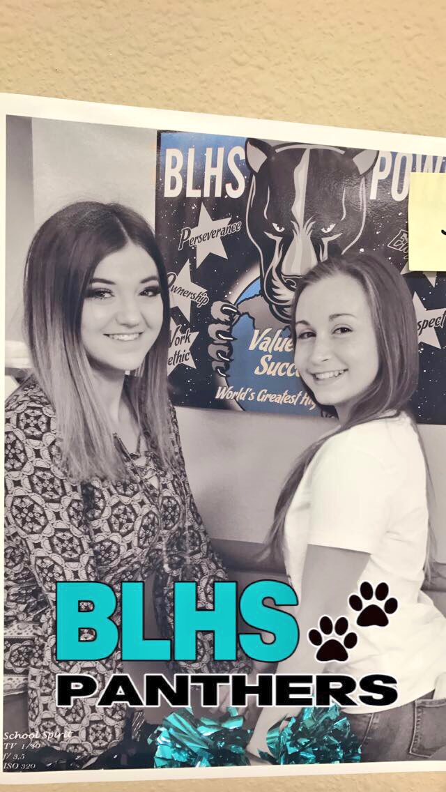 emilybaker_9's tweet photo. Favorite @cheer_blhs @lilly_duff22 https://t.co/h297D37krv