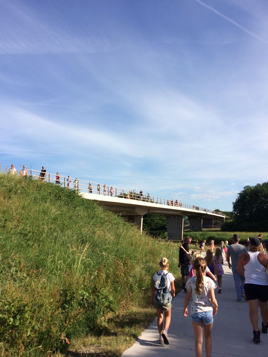 Dag 2 van swim2walk zit er op. Avondje wandelen.. Prachtige omgeving! Morgen weer zwemmen #dewijk @DeWoldenSport  <a href="/Dewijkinfo/">dewijk.info</a>