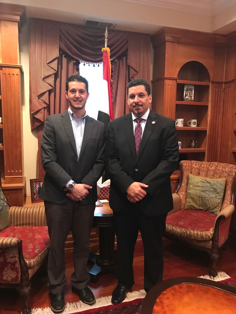 اليمنيون نموذج للعصامية والاجتهاد ، سعدت بلقاء #محمد_الياجوري المُنتخب في مجلس أمناء كلية اوريجن(ذات ٩٠ الف طالب) .