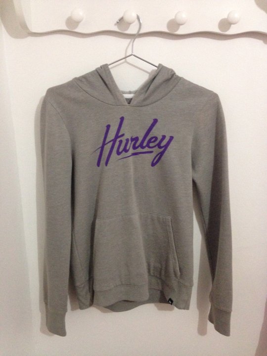 hoje tá frio, né? ❄️

moletom #Hurley com capuz por R$25.00, vem! bit.ly/2sAtPxu
