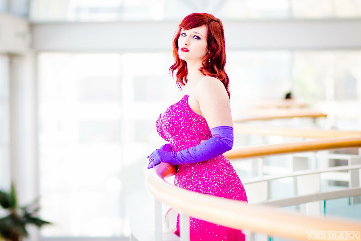 Alexandriathred's tweet photo. I'm not bad Mr. Valiant, I'm just drawn that way ๐๐photo @YorkInABox #cosplay #alexandriathered https://t.co/egJzcGKOs6