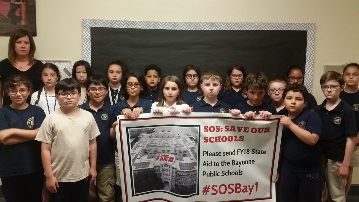 HMSTigers6's tweet photo. Support our schools #SOSBay1 @GovChristie @jerseyjournal @njdotcom @agratitudegirl @nj1015 @News12NJ @NJTVNews @EdLawCenter https://t.co/oTPHm0PYu3
