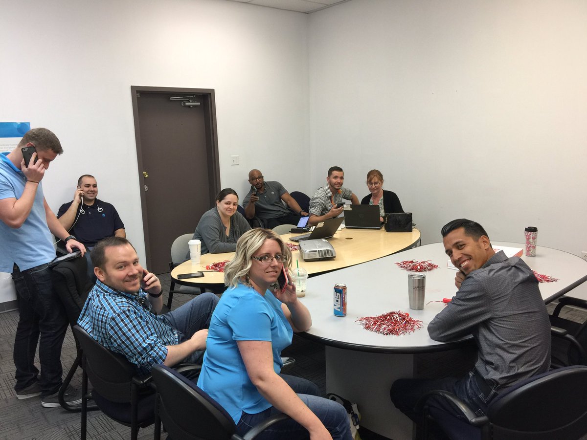 TomBAT30's tweet photo. @TeamToth gearing up for a huge UP CRU blitz!  Wild Wild West is loud and proud!  #CRU #DowntimeisUPtime https://t.co/bfRmH1Qfv6