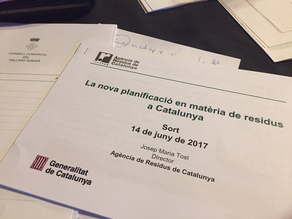A #Sort, Consell d'Alcaldes/esses del #PallarsSobirà. Felicitar per la gran feina! Gràcies al #pap han passat d #reciclar el 24% al 54%.
