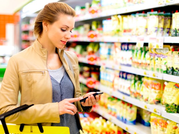 TopSavings's tweet photo. Use a calculator app. As you shop, add up your grocery bill to help stay on budget. #save #savings #topsavings #budget #grocery #shopping https://t.co/jVgd4PVeJL