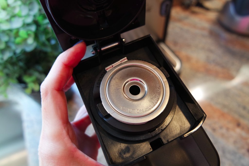 When you replace wasteful k-cups with a reusable ekobrew filter, you can save up to 70% on your coffee spending! #ekobrew