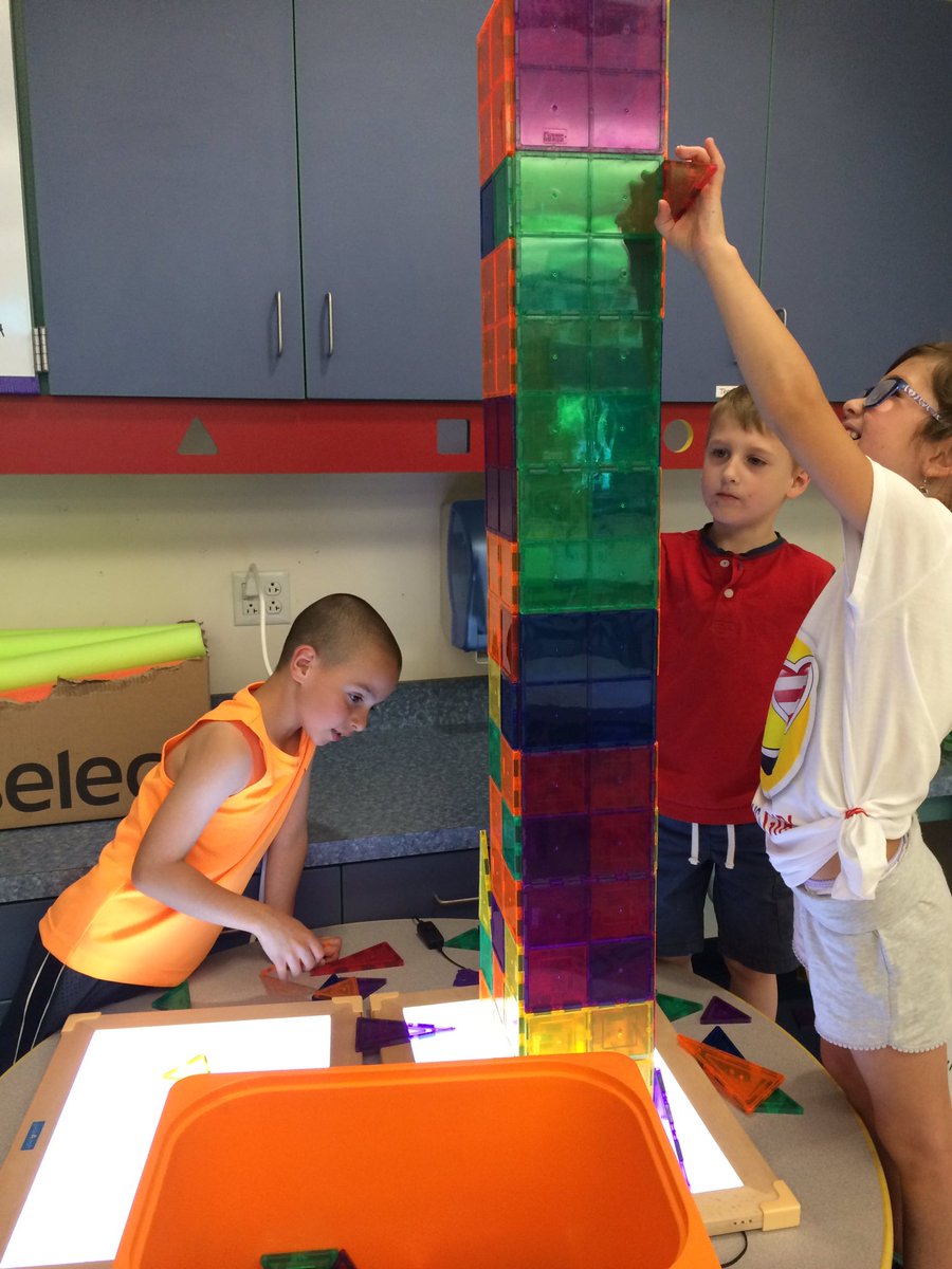mrs_abreuJTPS's tweet photo. Last Makerspace of the year! We can't wait to continue creating and exploring next year! #firstgrademakers https://t.co/yan4YWztLT