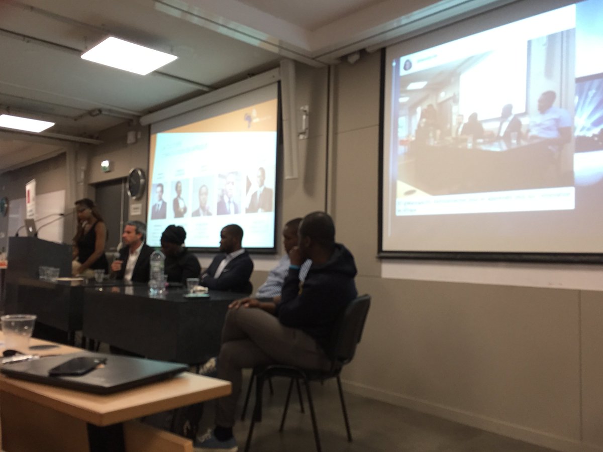 Nat_Bad's tweet photo. Merci à ts les intervenants et aux élèves organisateurs pour ce débat riche.Très instructives perpectives pour  #AfriConnected #challenge https://t.co/zsfVSyTbOq