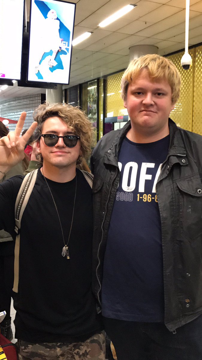 KobesPatrick's tweet photo. @jccaylen @jccaylen @jaysee
๐คStill hope you will follow me๐ค
๐Thanks for meeting me on 03-03-2017๐
https://t.co/8ZegrKWLcs
#KnJWednesday #HeyKNJ https://t.co/noBZwC2vJQ