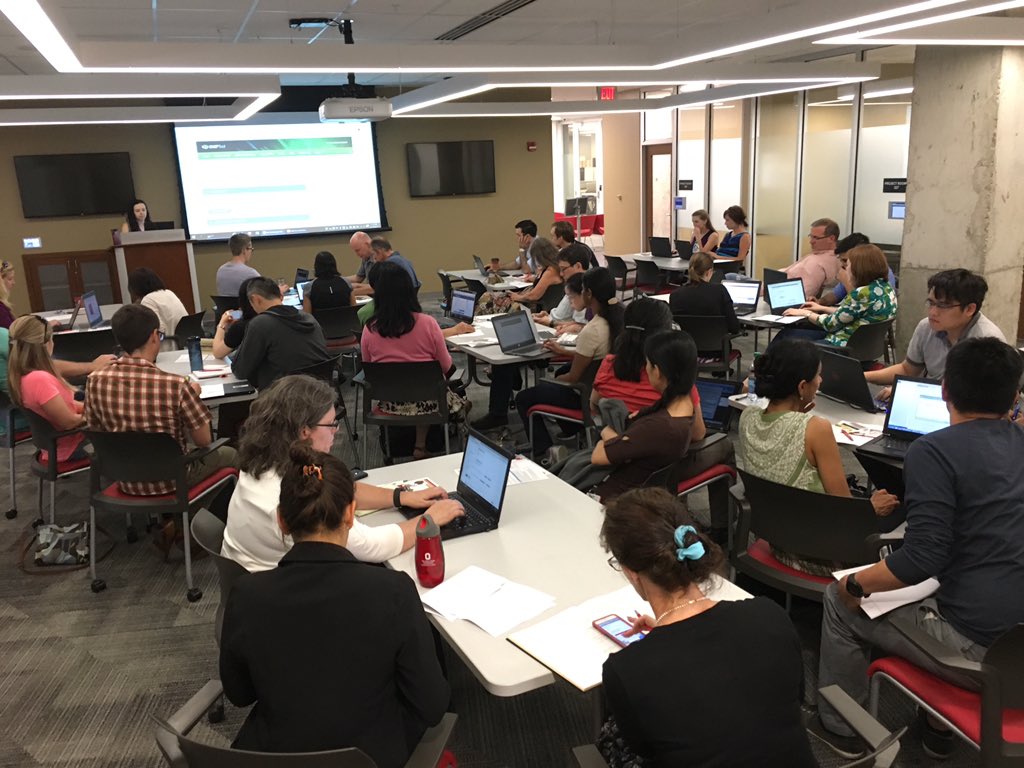 So proud of @sharonmsadvari first DMPtool workshop - full house!! @OSULibrary @OSUrescommons