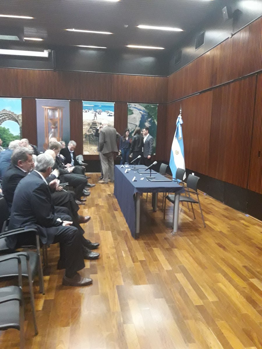 grac70603400's tweet photo. Ministerio de Ciencia Tecnología e Innovación de La Nación https://t.co/zYatV8H6zp