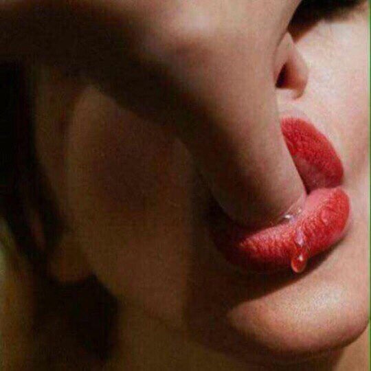 😈🌺👄